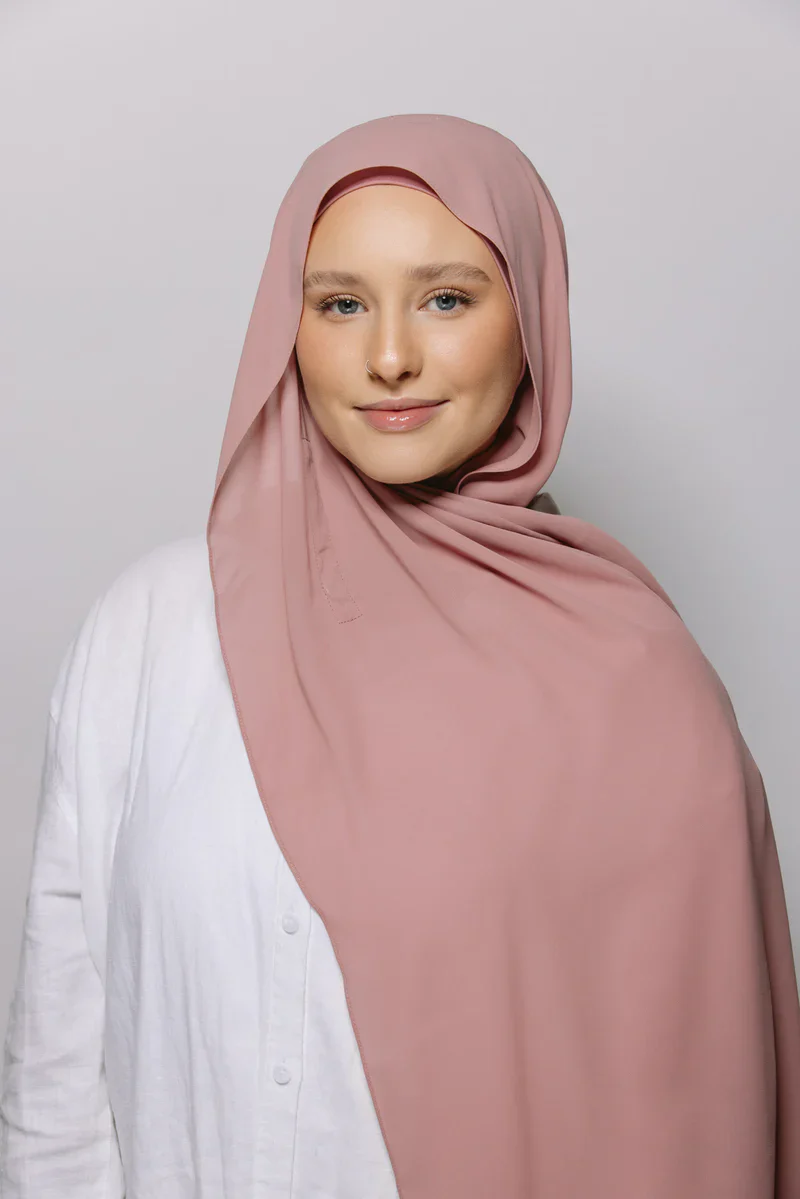 MentonElla™ – Hijab Instantané avec Aimants Intégrés