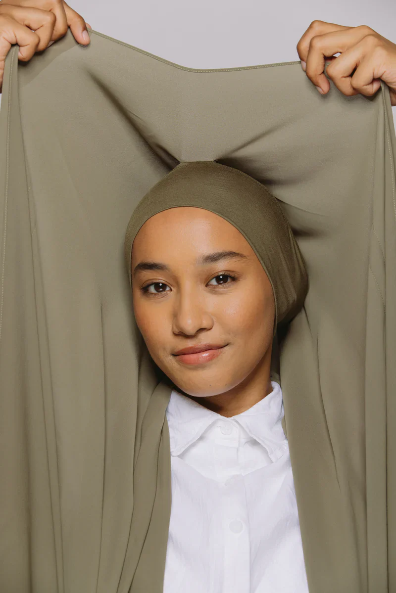 MentonElla™ – Hijab Instantané avec Aimants Intégrés